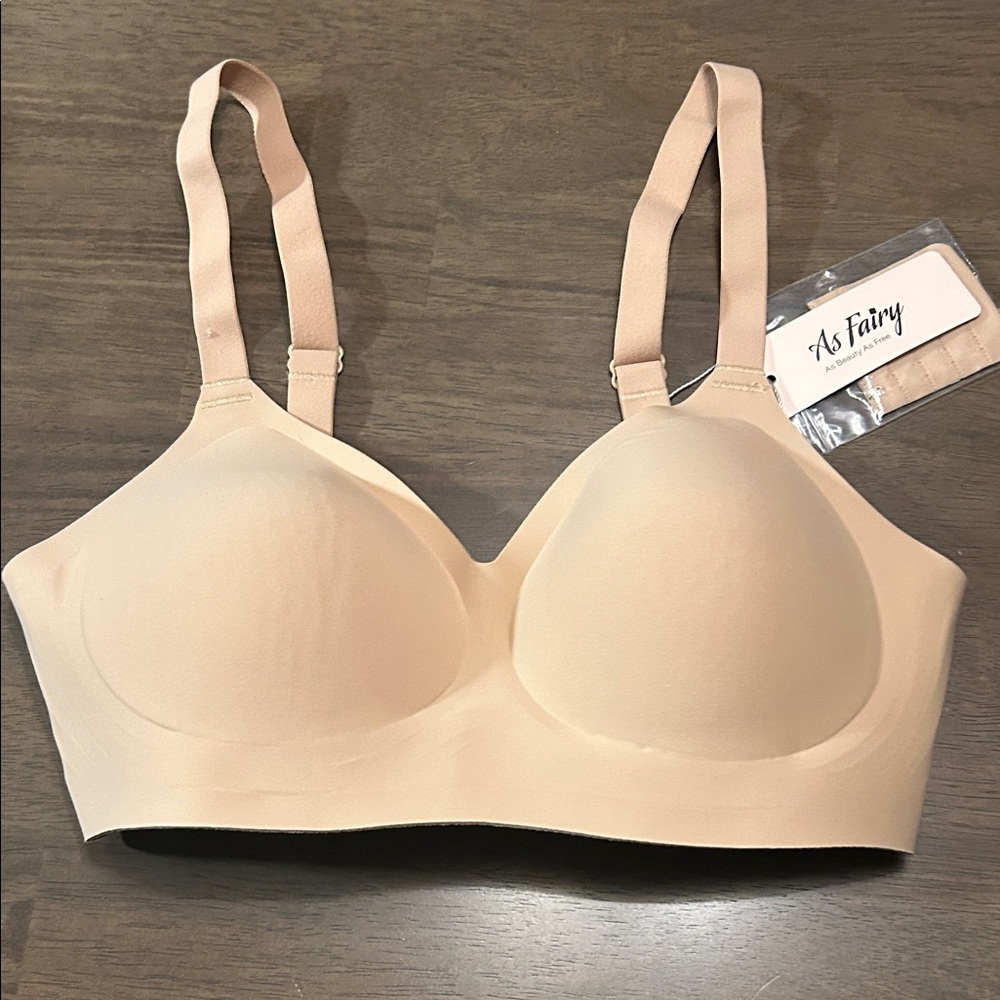 🤩 As Fairy Wireless Push up Bra - 32C / 32 D - NWT